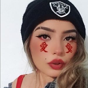 Meet your Posher, Yulisa